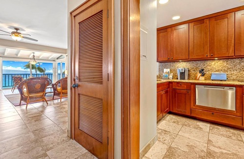 Napili Condo | KBM Resorts | FREE CAR | Kapalua Bay Villa | Ocean View | 1-Bedroom Condo with Panoramic views! KBV-15B3