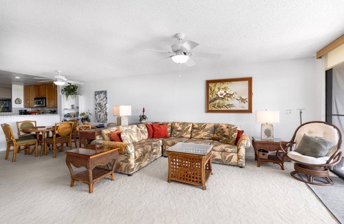 Kahaluu Bay Condo | KKSR3101 DIRECT OCEANFRONT GROUND FLOOR CORNER ADVOCATES PLANET-FRIENDLINESS