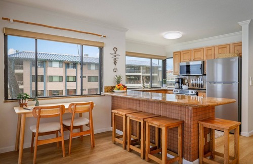 Historic Kailua Village Condo | Kona Reef A27 - Right on top of the Pacific Ocean