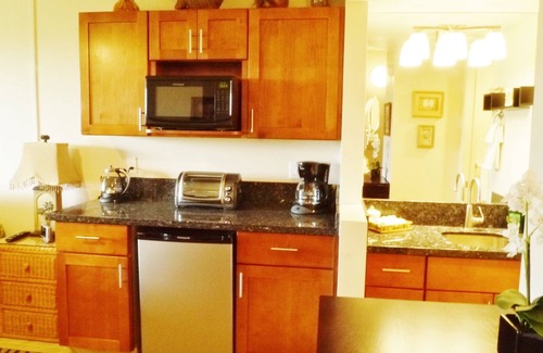 Kihei Apartment | Lovely Appointed Studio With Ocean & Mountain Views. LAST MINUTE DISCOUNTS.