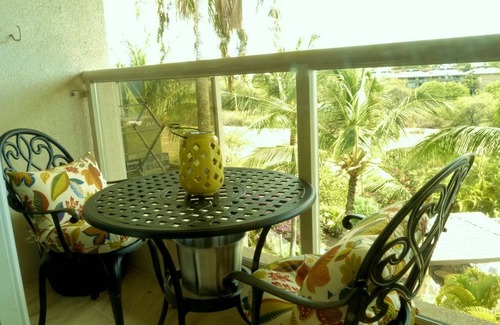 Kihei Apartment | Lovely Appointed Studio With Ocean & Mountain Views. LAST MINUTE DISCOUNTS.