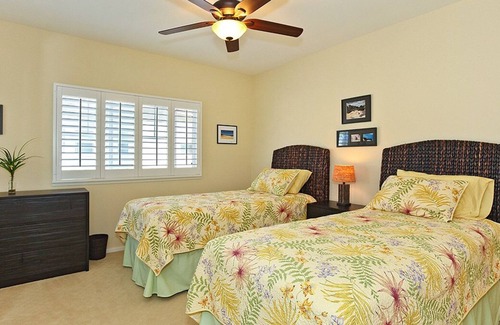 Ko Olina House | Luxurious 3 Bedroom, 3 Bath Townhome with 2 Car Garage in Ko Olina's Coconut Plantation