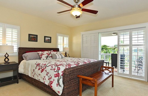 Ko Olina House | Luxurious 3 Bedroom, 3 Bath Townhome with 2 Car Garage in Ko Olina's Coconut Plantation