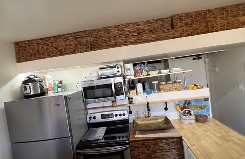 Maunaloa Apartment | Luxurious Ocean View- Ground Floor/WIFI/Lanai/King Bed/Kitchen