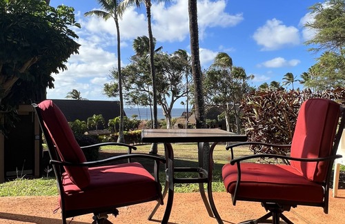 Maunaloa Apartment | Luxurious Ocean View- Ground Floor/WIFI/Lanai/King Bed/Kitchen