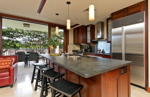 Ko Olina Apartment | Luxury 3BR Ko Olina Beach Villa –BT304 Sleeps 8, Ocean Views, Lanai, 2 Free Parking, Steps to Lagoon