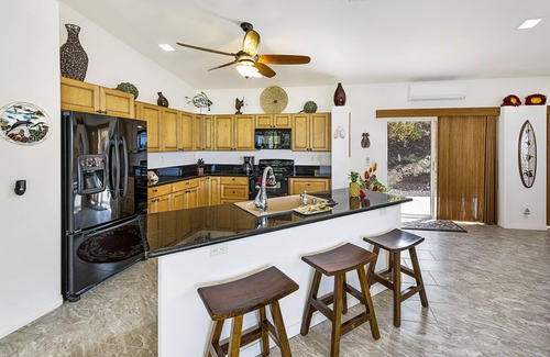 Kahaluu-Keauhou House | Maile Hale: Private Oceanview Retreat w/AC, Near Beaches & More
