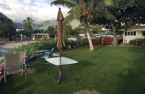 Makaha House | Makaha on the Beach-Back in Time =Direct Oceanfront & Cove