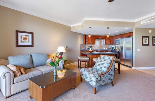 Honokowai Condo | Maui Resort Rentals: Honua Kai Konea 815 - Stunning 8th Floor Ocean View Studio