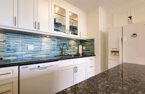 Waikiki Condo | Monthly Discovery Bay 2719 Ocean/Sunset/Marina/City Views 1 Bdrm 1 Kng Bed