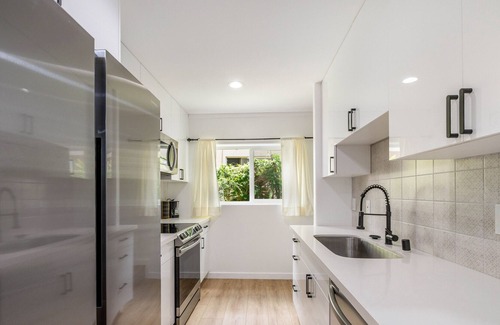 Diamond Head - Kapahulu - St. Louis House | Near Waikiki and Diamond Head with Exquisite 2Beds/2Bath