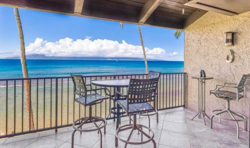 Honokowai Apartment | Noniluna 1 & 2 Rent Together - Sleeps 20