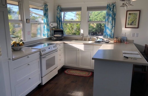Kuau Cottage | Ocean View 1 BR Cottage on Oceanfront Property. Permitted