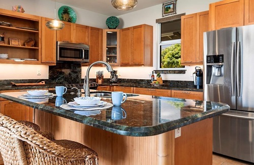 Kailua-Kona House | 🏖️Ocean View | AC | Child Friendly | Private Salt Water Pool