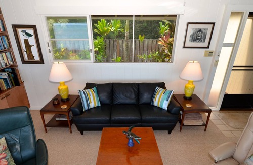 Haleiwa House | Oceanfront Home on White Sand Beach (legal licensed short stay)