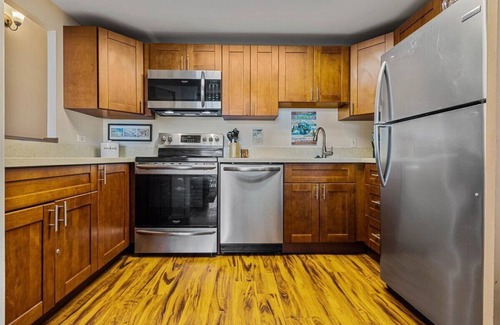 Honokowai Condo | Oceanfront tropical retreat on the ground floor