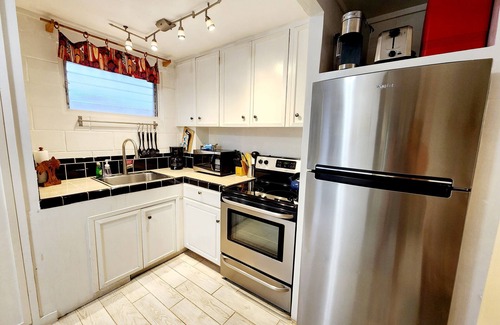 Honokowai Condo | One bedroom Vacation Condo on West Maui - C2