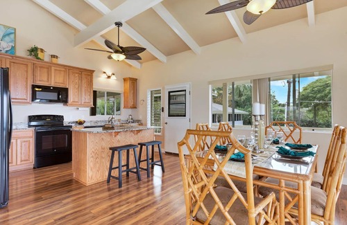 Kahaluu Bay Condo | 🏖️Penthouse | Spectacular Ocean Views | Across From Snorkeling Beach