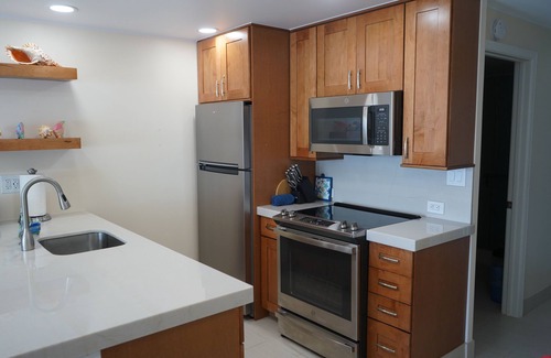Historic Lahaina Front Street Condo | Premier Oceanfront Room - High-end remodel in the Best Location!