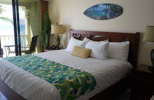 Historic Lahaina Front Street Condo | Premier Oceanfront Room - High-end remodel in the Best Location!