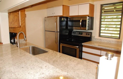 Poipu Condo | Remodeled Ocean View Condo At Kiahuna Plantation 2BR/2BA