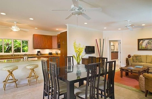 Lanikai House | Steps to Beach-Heated Pool-AC-Gated Community-Minimum Stay 7 Nights-CONTACT HOST