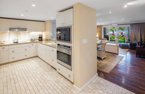 Kahuku Villa | Villa 103: Fall REDUCED 50%! Ocean View Turtle Bay