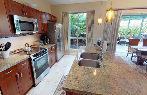 Honokowai Condo | Welcome back to Maui, Gorgeous Ground Floor 2bed2bath, wrap around lanai K139