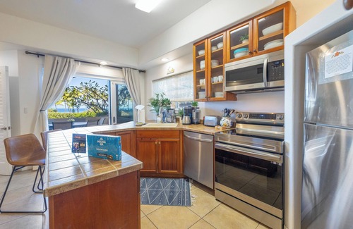Kahaluu Bay Condo | You are just steps from the beach