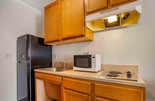 Bossier City Apartment | 1 Bed | ADA/RI Shower/Suite/Kitchen