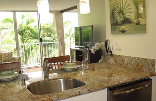 Makaha Apartment | 1 BR + Den ~ Ocean View ~ Pool, Internet, Cable