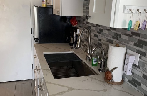 Waikiki Condo | 1 BR Top floor stunning views from 2 Lanais. Jeep & Parking Available thru Turo