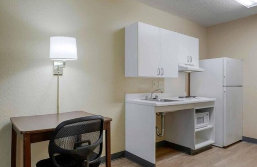 Secret Cove Apartment | 1 King Bed | Non-Smoking, Kitchen