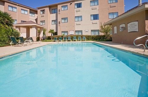 San Angelo Apartment | 1 King Studio w/Kitchen | Free Breakfast & Pool