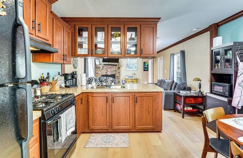 Old Town House | < 1 Mi From Suwannee River, Hideaway w/Lanai