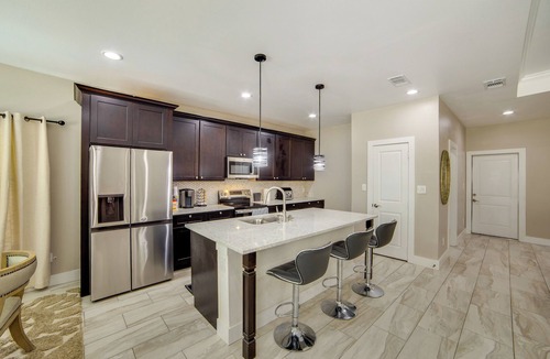 South Arlington House | 1 Mi to AT&T Stadium & Globe Life, Arlington Home