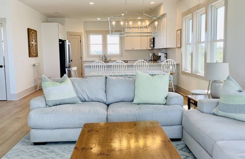 Carolina Beach House | 10 BR, Sleeps 26, Panoramic Views, Walk to Beach + Boardwalk, Directly on Lake