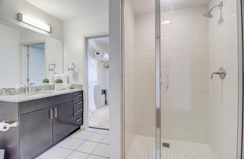 Charlotte Center City Apartment | 101 m² Apartment ∙ 2 bedrooms ∙ 4 guests