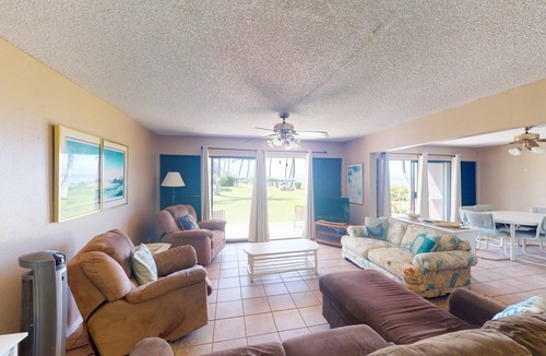 Kaunakakai Condo | 105 m² Condo ∙ 2 bedrooms ∙ 4 guests