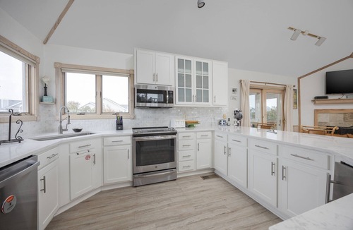 Ocean Hill House | 1067 - Easy Street - Short Walk to Beach | Pool & Hot Tub