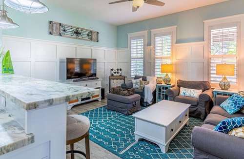 Ko Olina House | 1074-Beautifully Upgraded 3 Bed 2 1/2 Bath Townhome in Coconut Plantation