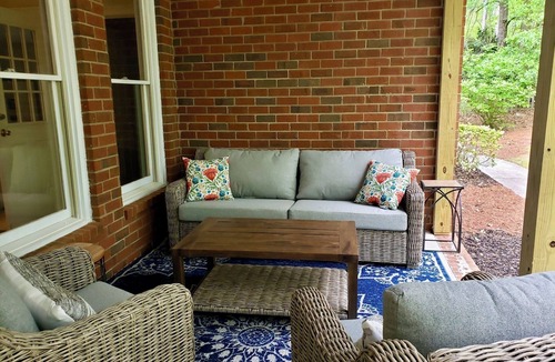 Evans House | 10th Fairway Retreat at Jones Creek Golf Club