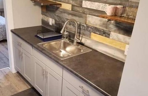 Greenville Apartment | 11 Cozy Corner Apartment-couples or solo trvlers