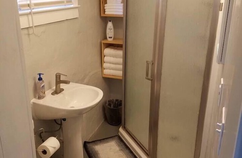 Greenville Apartment | 11 Cozy Corner Apartment-couples or solo trvlers