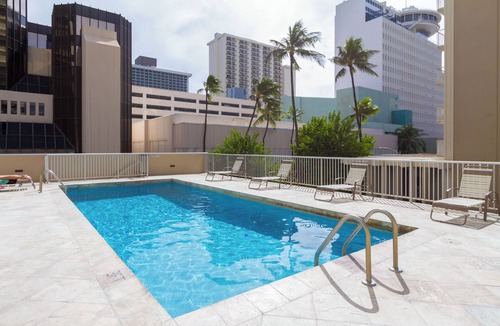 Waikiki Condo | 🌺 12 GUESTS 3 X ❤️AWESOME STUDIOS❤️ FREE PARKING 🏝️ 5MIN TO OCEAN 🏊‍♀️