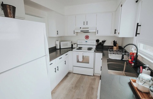 Downtown House | 12 Min Walk to Downtown, Peaceful Cozy Home