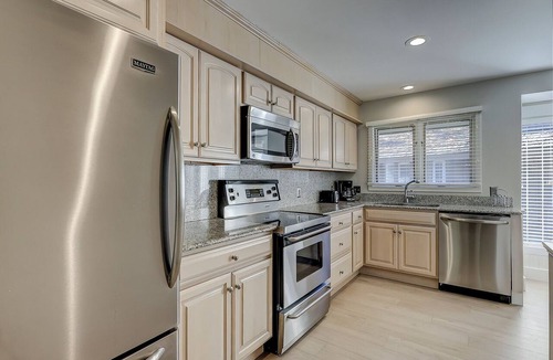 Beach Lagoon Condo | 12 Turtle Lane Club - Lagoon Views & Steps to the Beach
