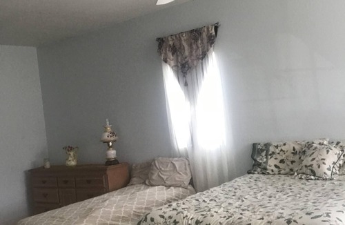 Uvalda House | $120.00 por noche .Full house 2/2 $100.00 cleaning fee $30.00 Pet fee, per stay