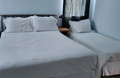 Uvalda House | $120.00 por noche .Full house 2/2 $100.00 cleaning fee $30.00 Pet fee, per stay