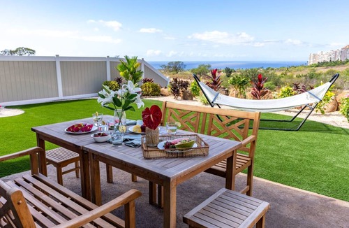 Makaha Valley House | 125 m² House ∙ 3 bedrooms ∙ 8 guests